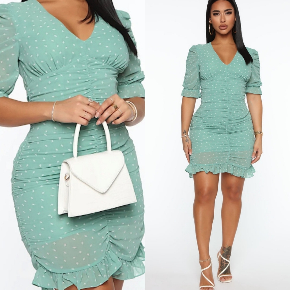 Fashion Nova Growing-On Me Ruched Mini Dress Mint XS 💚✨
